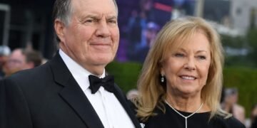 debby clarke belichick age